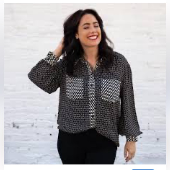 Women’s Button Down Shirt - Picture 1 of 4